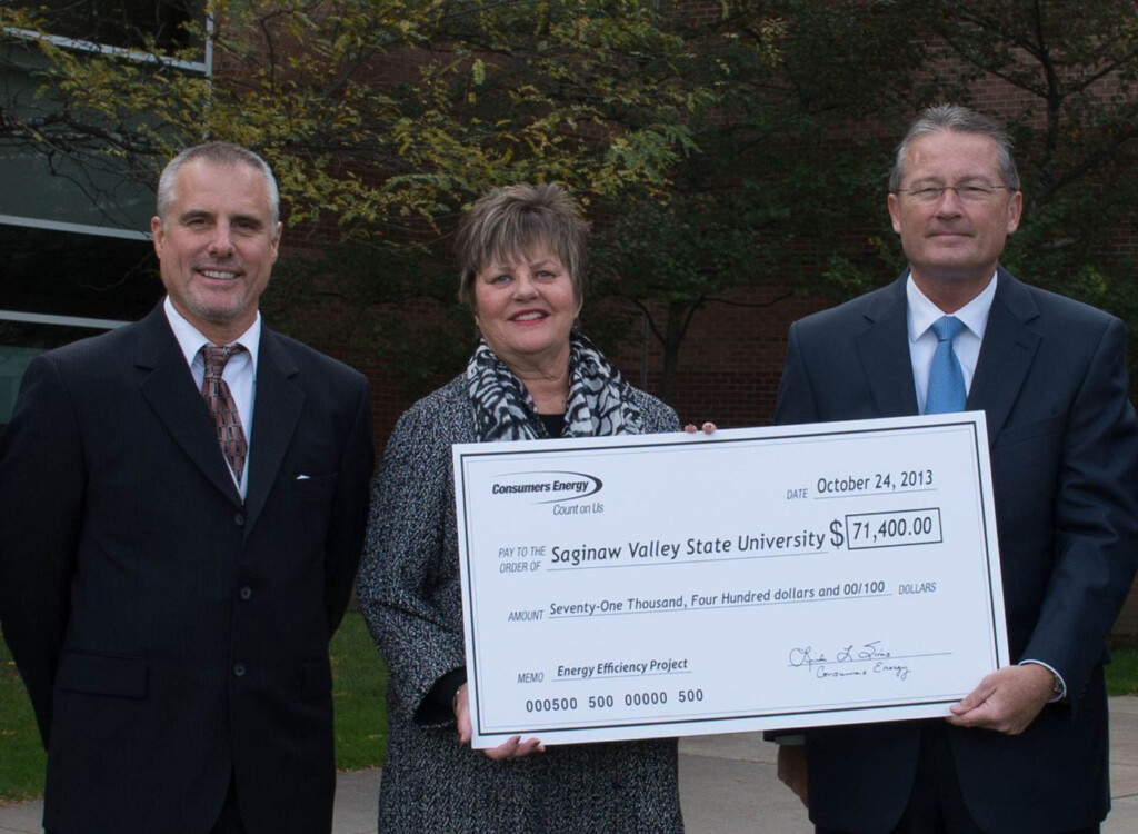 Consumer s Energy Gives SVSU 71 400 Rebate Check For Energy Savings 